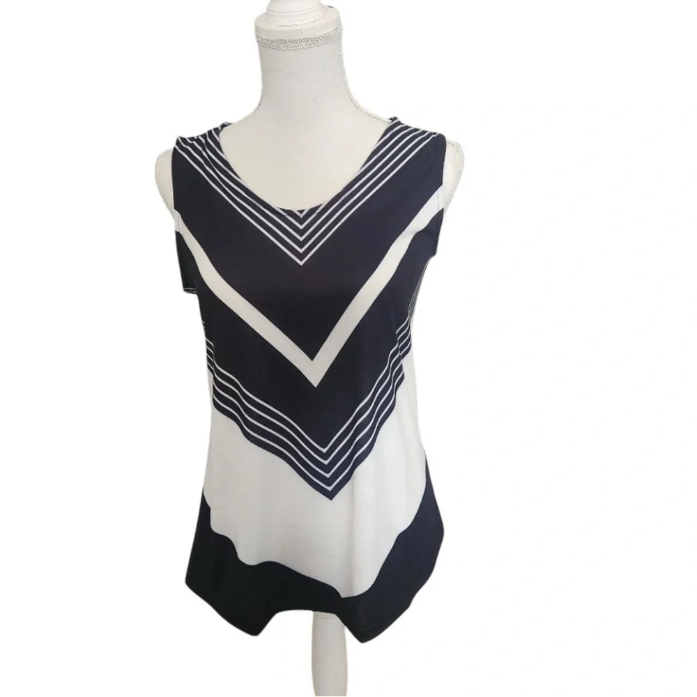 Blue and White Scoop Neck Sleeveless Tank Top - NWT - Picture 1 of 9